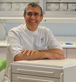 Dr. Arturo Baca